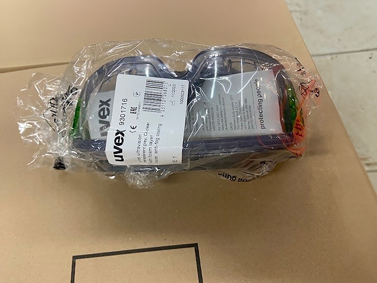 Posten Schutzbrillen UVEX EN166 UltraVision (ca. 378 Stück) aus Überbestand